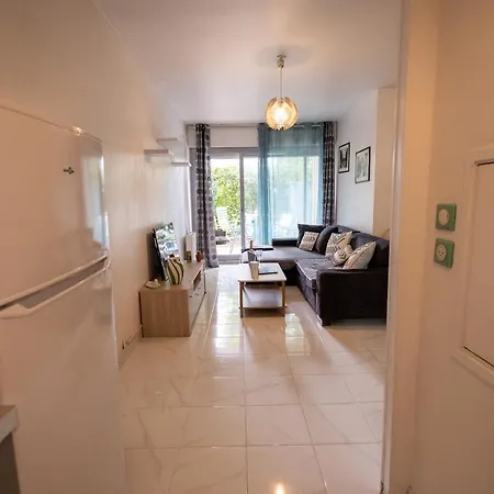 Appartement Spacious With Terrace Close To Paris, Rer A Boissy-Saint-Léger